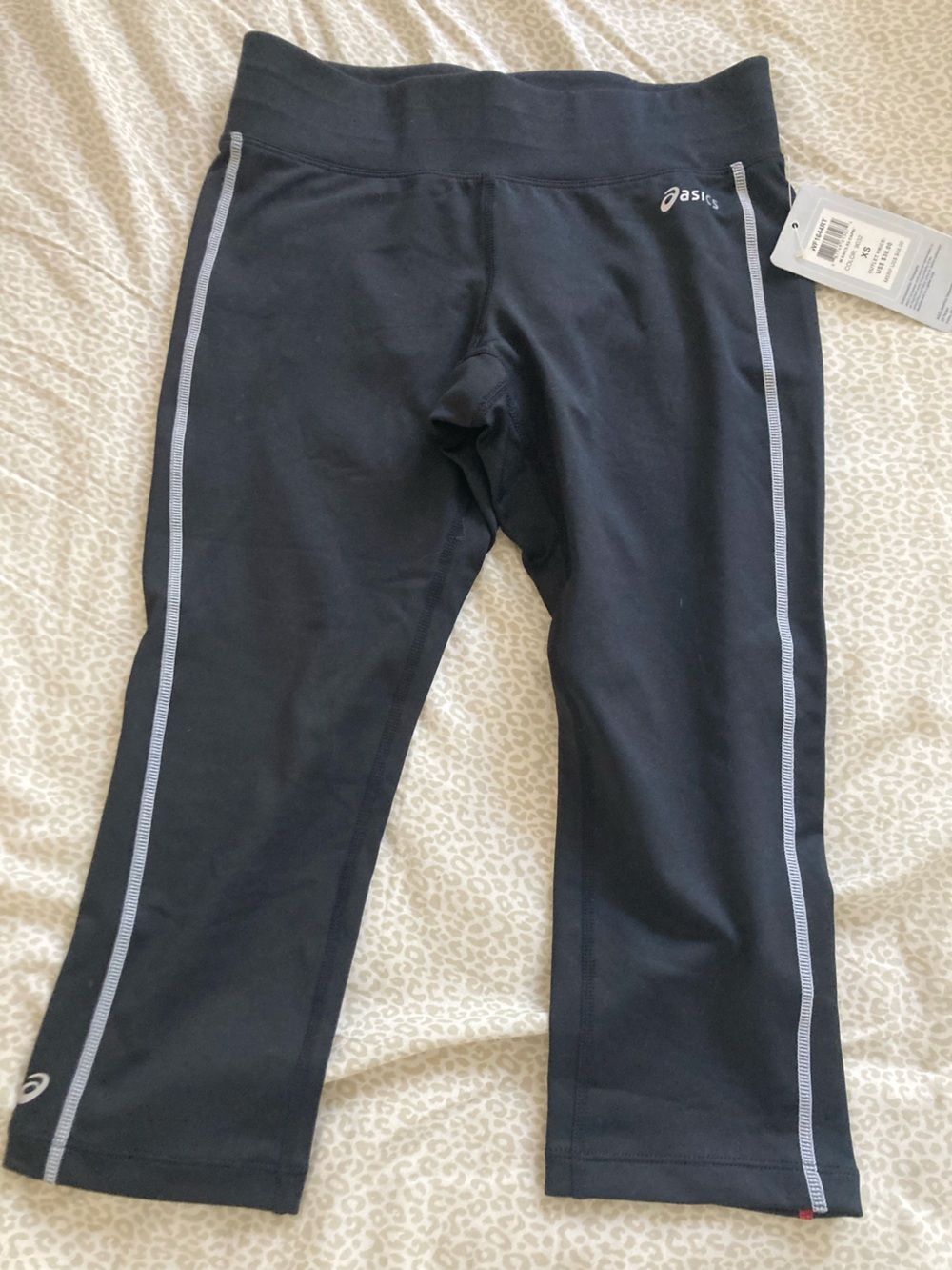 Asics Black Joggers Gray/ Red G Side Stripe crop capri size XS